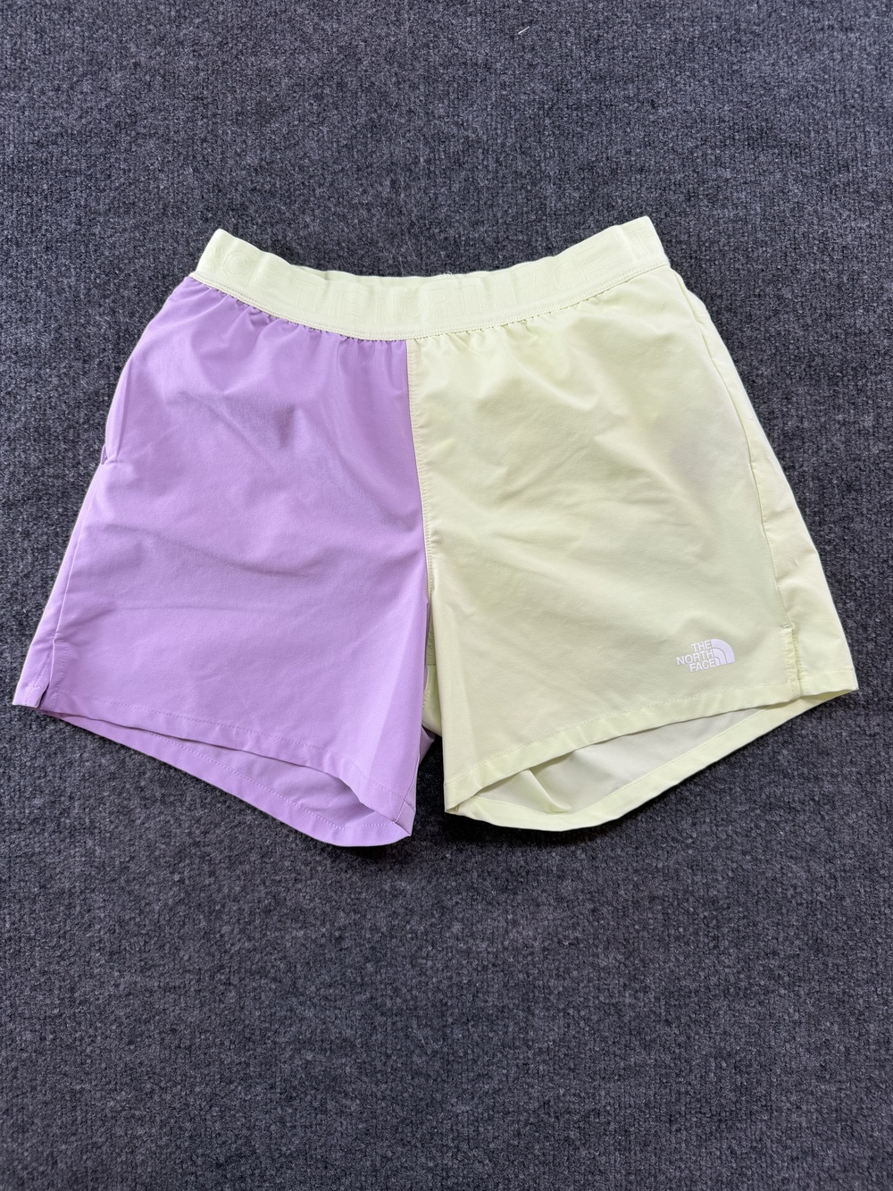 The North Face Shorts Womens Small Colorblock Lined 2.5 Inseam Running Gym